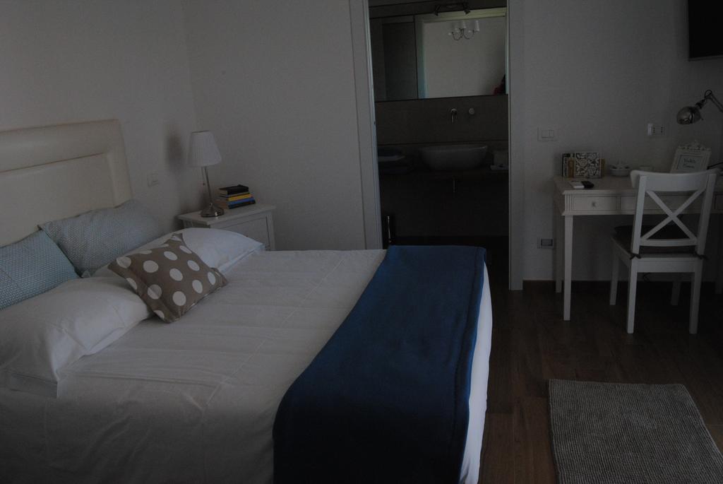 B&B La Gatta Sul Tetto Borgo san Donato  Exterior photo