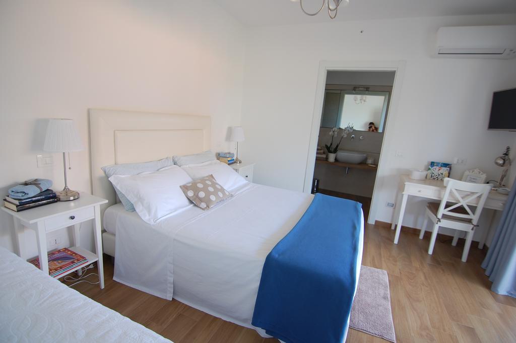 B&B La Gatta Sul Tetto Borgo san Donato  Exterior photo